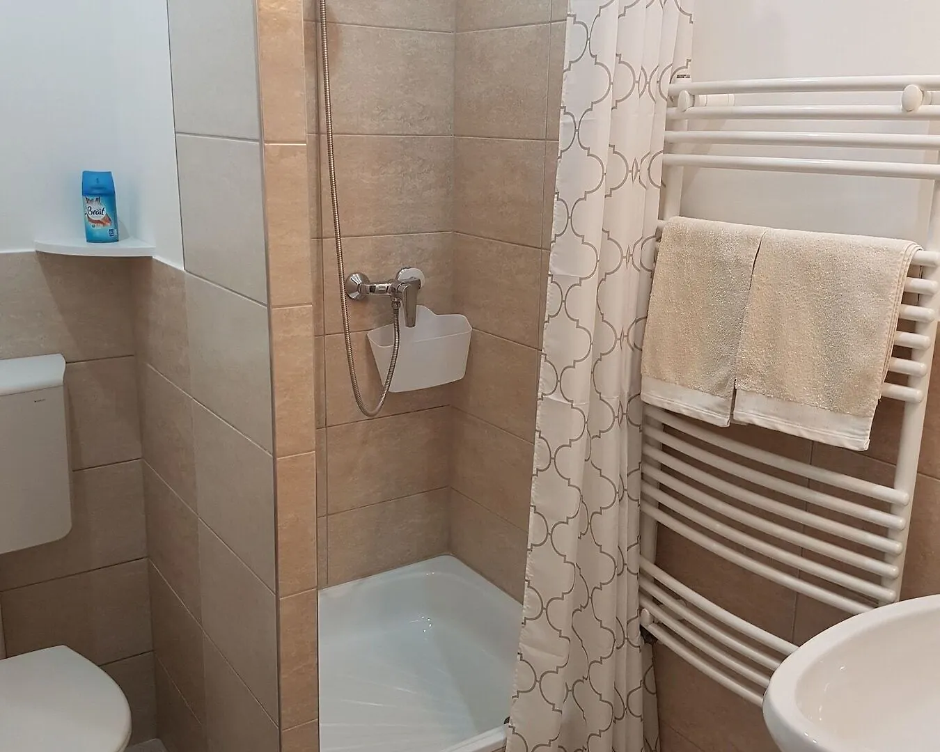 Hotel Hedi Vendeghaz Erlau
